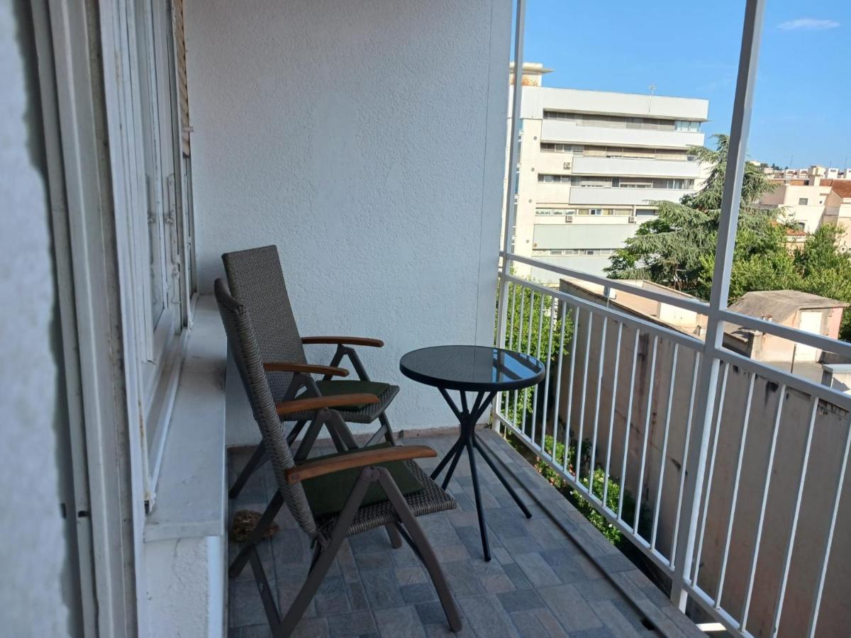 ספליט Room With Private Toilet And Balcony In City Center In Shared Apartment מראה חיצוני תמונה