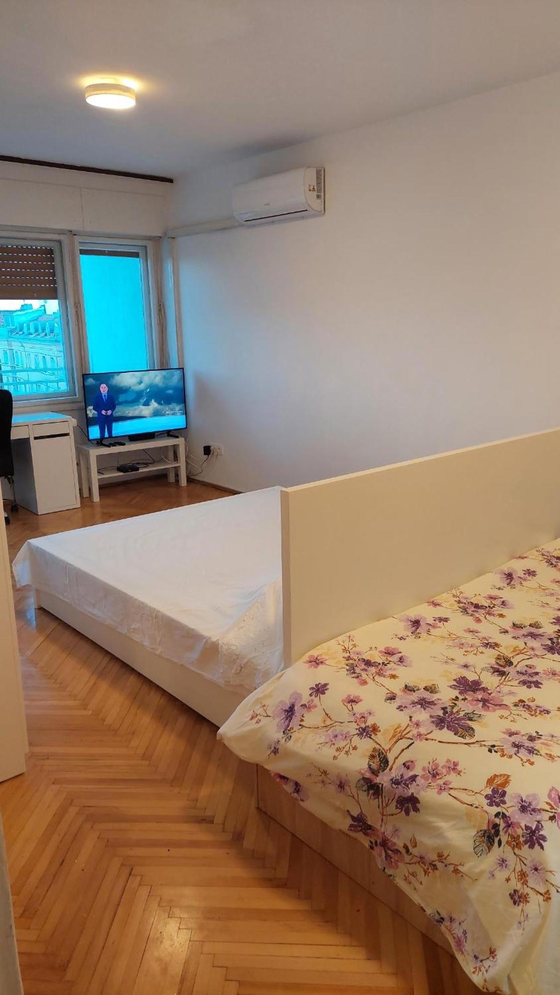 ספליט Room With Private Toilet And Balcony In City Center In Shared Apartment מראה חיצוני תמונה