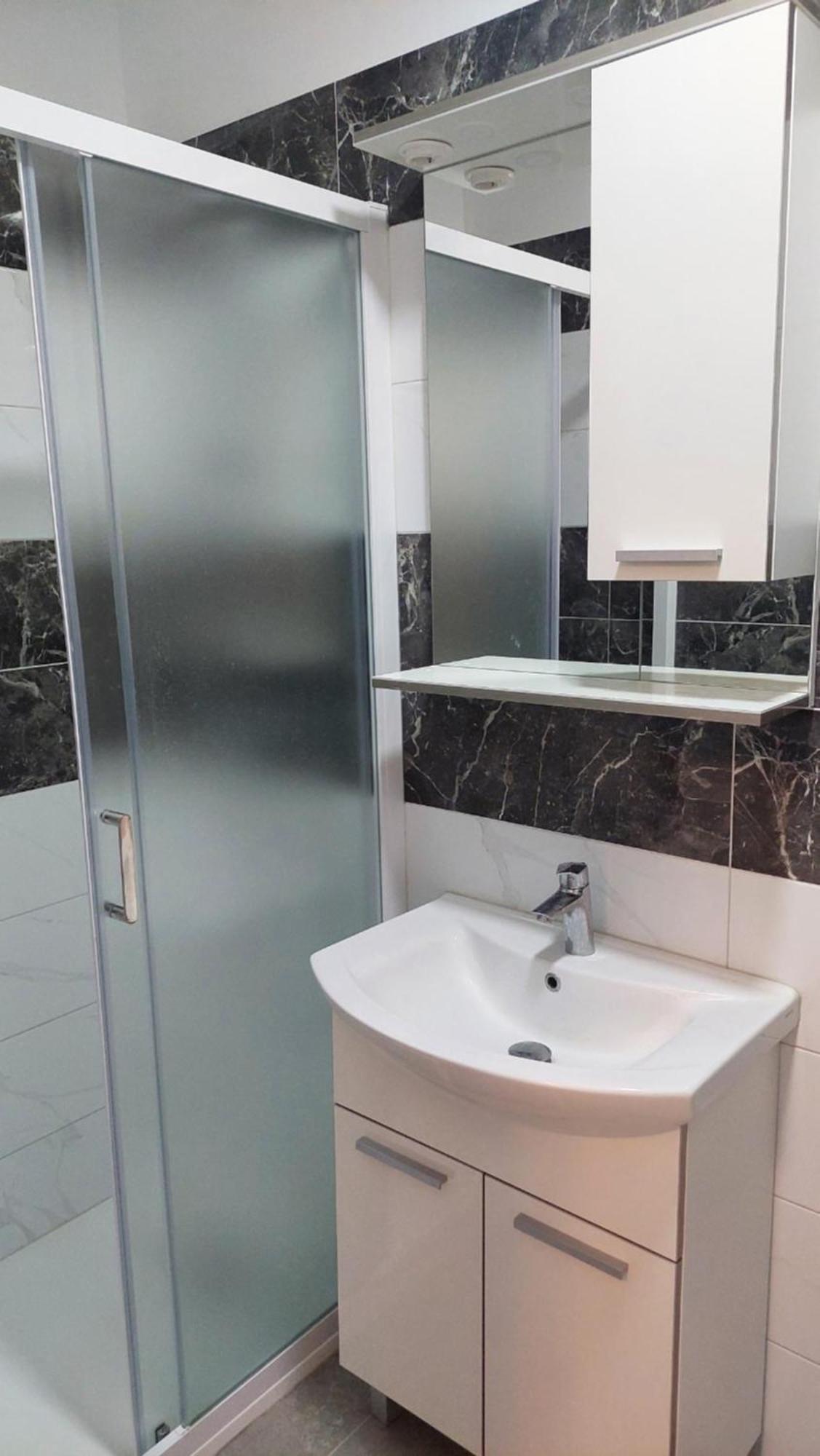 ספליט Room With Private Toilet And Balcony In City Center In Shared Apartment מראה חיצוני תמונה